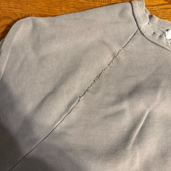 John Elliott Folsom Cropped Raglan Crew Sweater Sz 3 or L Distressed Boxy Fit - Picture 7 of 16